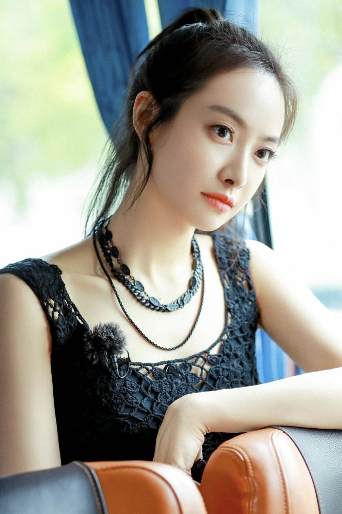 王一博|王一博要和宋茜合作新剧？还没有官宣，粉丝就已经快要打起来了