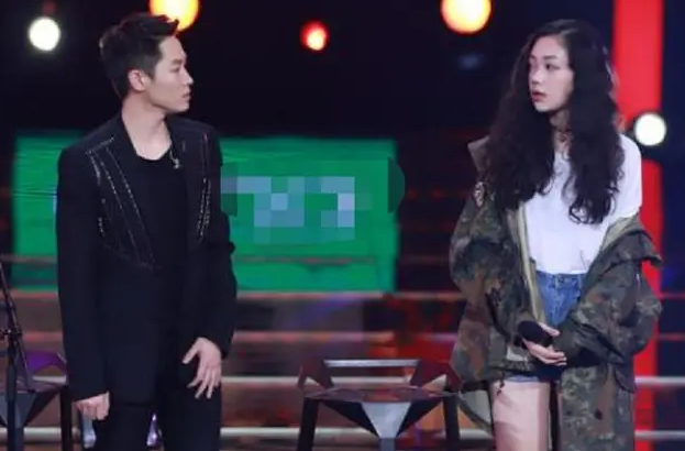 希林娜依·高|希林娜依·高刚成团出道就被曝新恋情，男方大她7岁，两人曾合作过