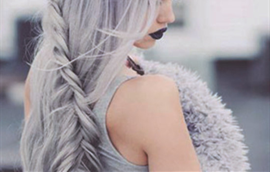 奶奶灰怎么染追随潮流风向标你应该知道这些 头发 吹风机 发色