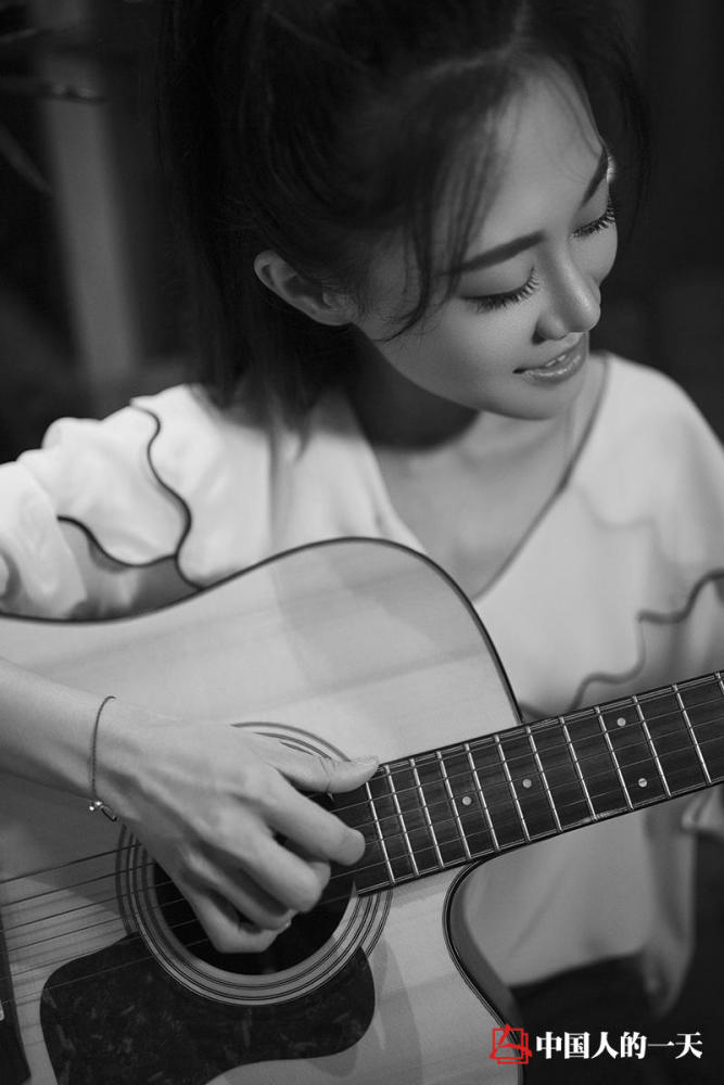 歌手梦然追梦30年歌火了两次我还是从前那个少年