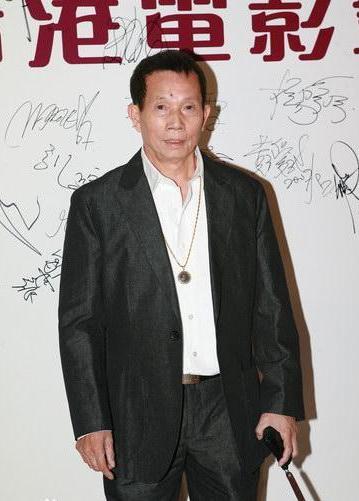 2001年,被反锁门外3分钟后,突袭回家的刘家良发现妻子上司横尸3楼