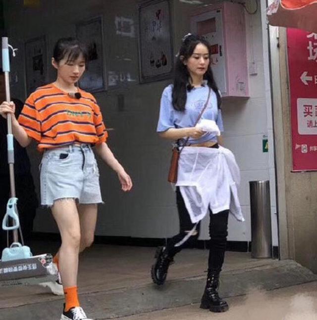 赵丽颖|赵丽颖被指“全身”模仿杨幂，引发粉丝不满：杨幂是宇宙起源？