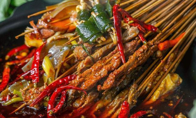 成都人流最火爆的三大夜市满满都是回忆你都知道是哪里吗