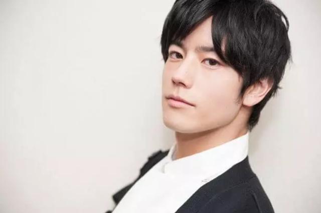 打开腾讯新闻,查看更多图片 >檀黎斗7月8日,在假面