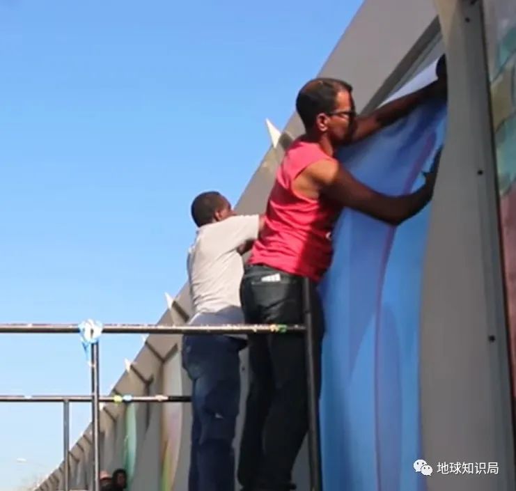 巴西_时政|墙里穷人，墙外富人