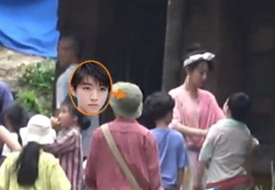 我和我的家乡|《我和我的家乡》曝路透，杨紫王俊凯再合作，“梳头姐弟”齐扮土