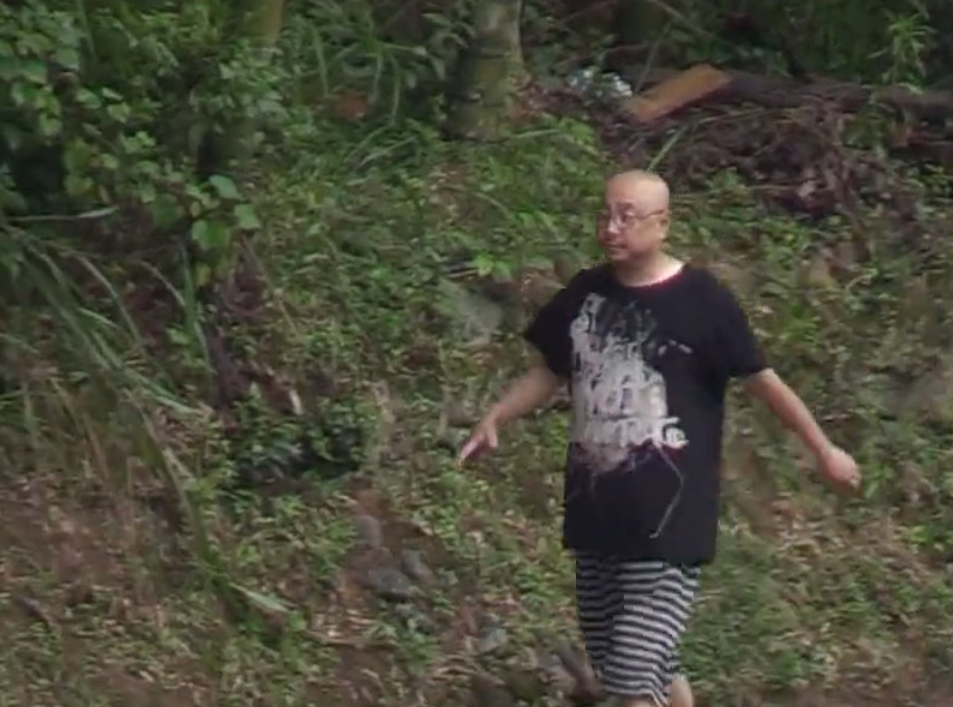 我和我的家乡|《我和我的家乡》曝路透，杨紫王俊凯再合作，“梳头姐弟”齐扮土