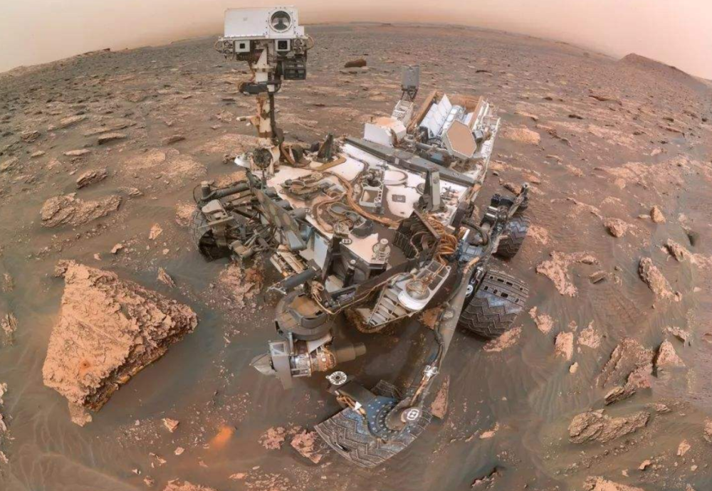 火星|NASA有一张疑似“人脸”照片！眼睛、脸颊轮廓可见，来自好奇号