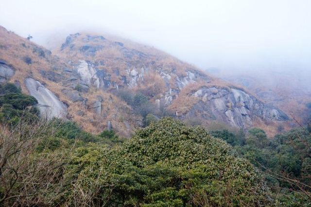 宋之问|宋之问在汉江边写下一首诗，短短四句却道尽了乡愁，读来令人难忘
