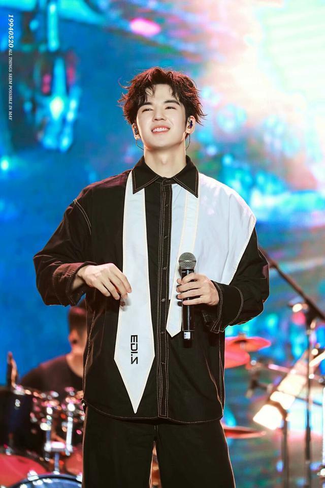 企查查在线吃瓜拆穿仝卓工作室皮下是本人公布资料实则无意义