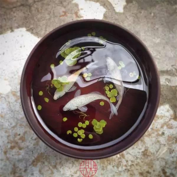 日本人|这个“变态”的日本人，画了12年的金鱼，把金鱼画活了