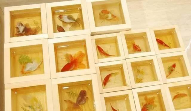 日本人|这个“变态”的日本人，画了12年的金鱼，把金鱼画活了