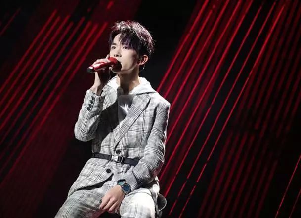 tfboys|TFBOYS粉丝炸锅了，王源王俊凯易烊千玺押中高考作文，太赞了