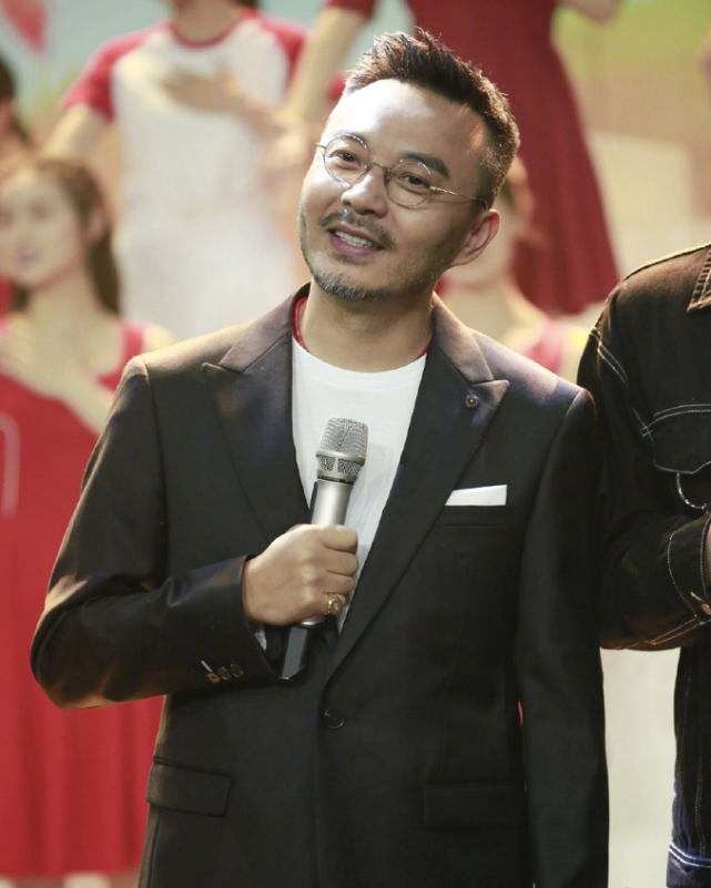 同样是代言的产品出问题汪涵第一时间道歉发声明杜海涛的反应让人心寒