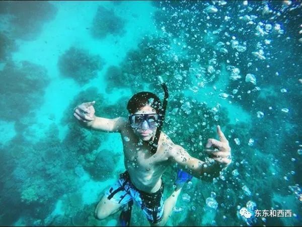 王子|帅气多金的王子没有女友？怪不得百万迷妹为他疯狂……