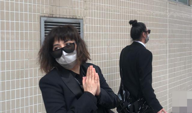 何鸿燊|赌王出殡，奚梦瑶抱长孙送公公入殓，何超仪盼父亲托梦：爸爸不要忘记我们