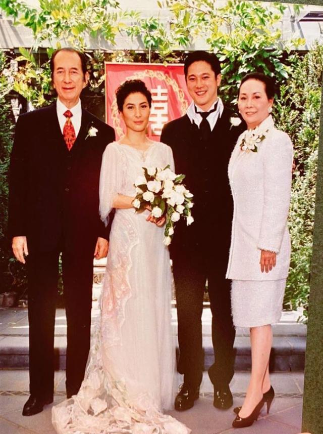 何鸿燊|赌王出殡，奚梦瑶抱长孙送公公入殓，何超仪盼父亲托梦：爸爸不要忘记我们