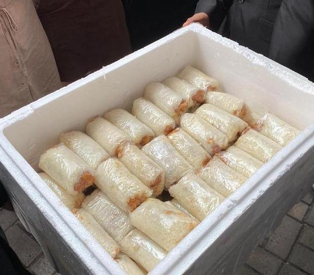 谢贤|赌王葬礼上，谢贤第一到场，明星媳妇奚梦瑶，准女婿窦骁惹注目