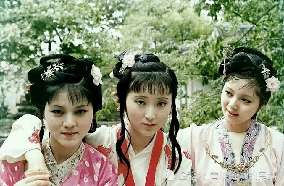 袭人|为什么总有人说，花袭人处处提防林黛玉？红楼梦是宫斗剧吗？