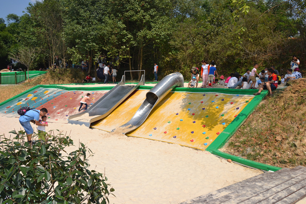 年赚千万的游乐园,是如何形成暴利的?