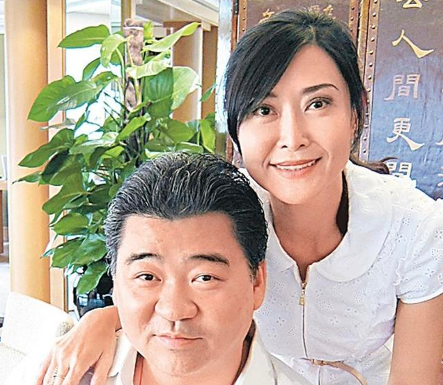 胡兆明在紐約經營連鎖超市25年,在紐約的唐人街法拉盛有很多大型超市