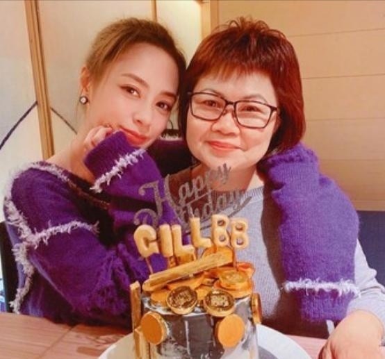 钟欣潼|婚内没买过新衣服，离婚半年就花830万，还是阿娇妈妈看人准