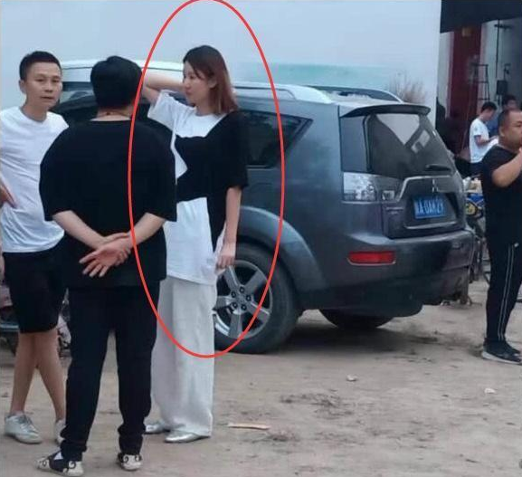 马蓉|马蓉否认反对王宝强再婚，暗讽他和冯清的恋情是“臭鱼找烂虾”