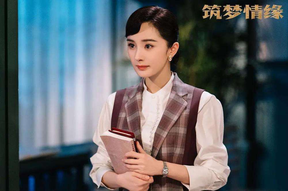金鹰女神|2020年金鹰女神竞争激烈，这五位人气女星呼声最高，您期待哪一位？