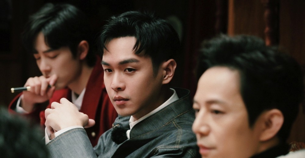 张若昀|张若昀发文自白似告白唐艺昕：无尽的时光过后，在茫茫星海中相逢