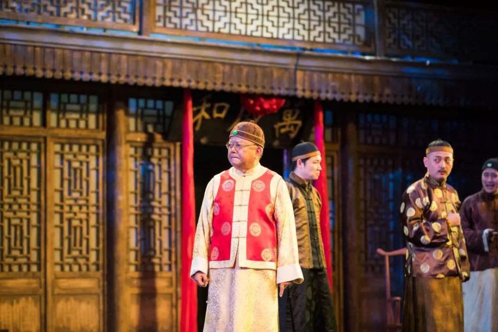 胡雪岩|胡雪岩明知收到假玉器，还四处显摆，学者：难怪胡雪岩能成首富