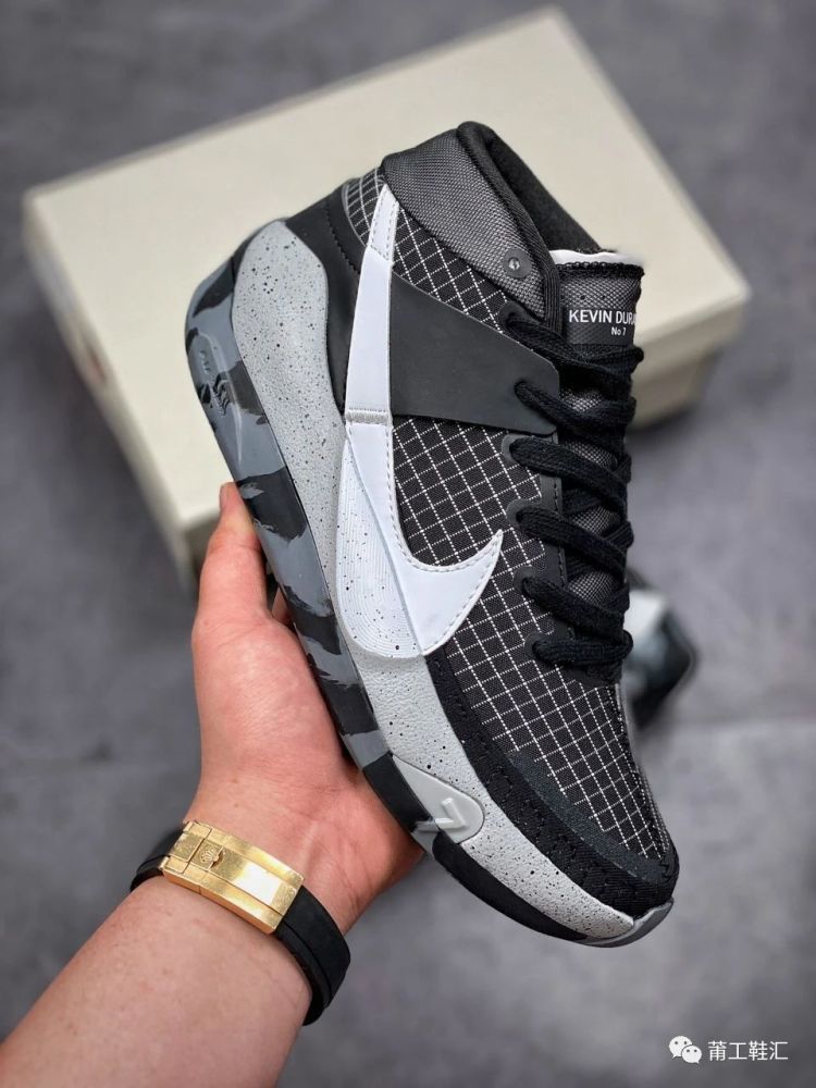 耐克kd13黑白奥利奥配色开箱_腾讯新闻