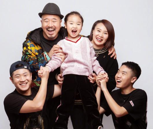 乡村爱情|《乡村爱情》刘能被换角！51岁胡子邋遢发白，离开本山自立门户？