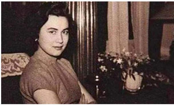 何超仪|“叛逆千金”何超仪，与何鸿燊感情很特殊，最希望父亲托梦给自己