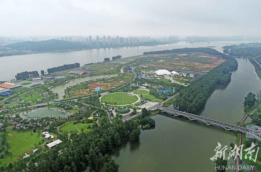 当天,受洪水影响,按长沙市望城区防汛Ⅲ级应急响应要求,月亮岛启动