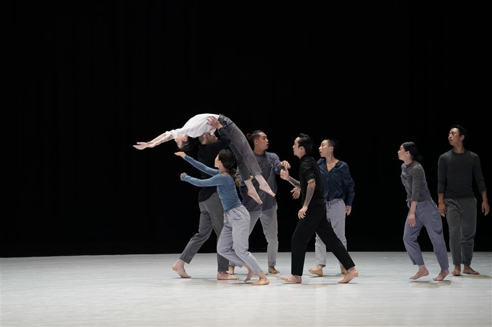 九重奏|危险系数太高，谢欣给舞者们买了意外保险，《九重奏》世界首演