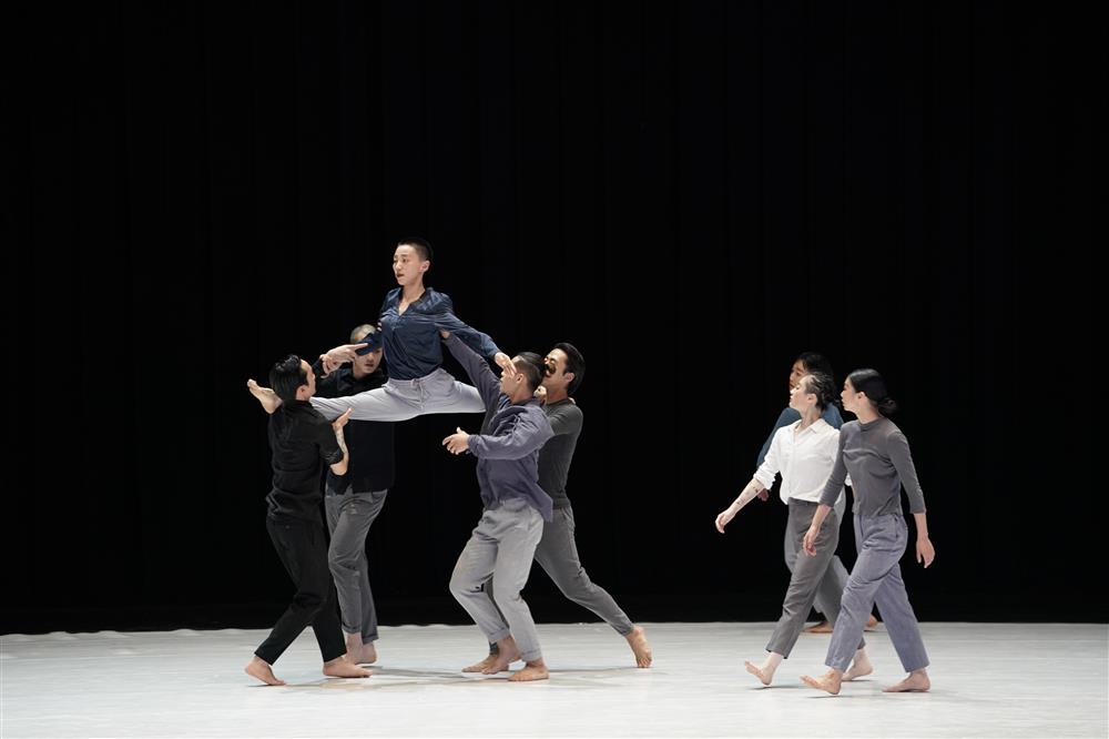 九重奏|危险系数太高，谢欣给舞者们买了意外保险，《九重奏》世界首演