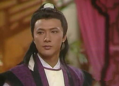 tvb|TVB老戏骨黄昏恋迎来结婚2周年 夫妻俩甜蜜共进晚餐拍恩爱合影