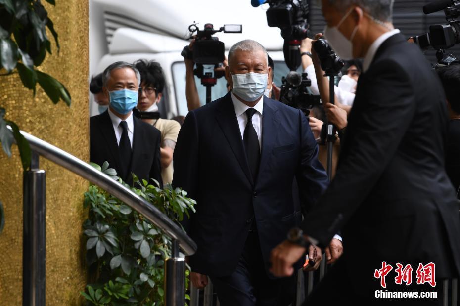 何鸿燊|何鸿燊出殡 董建华、林郑月娥等人扶灵