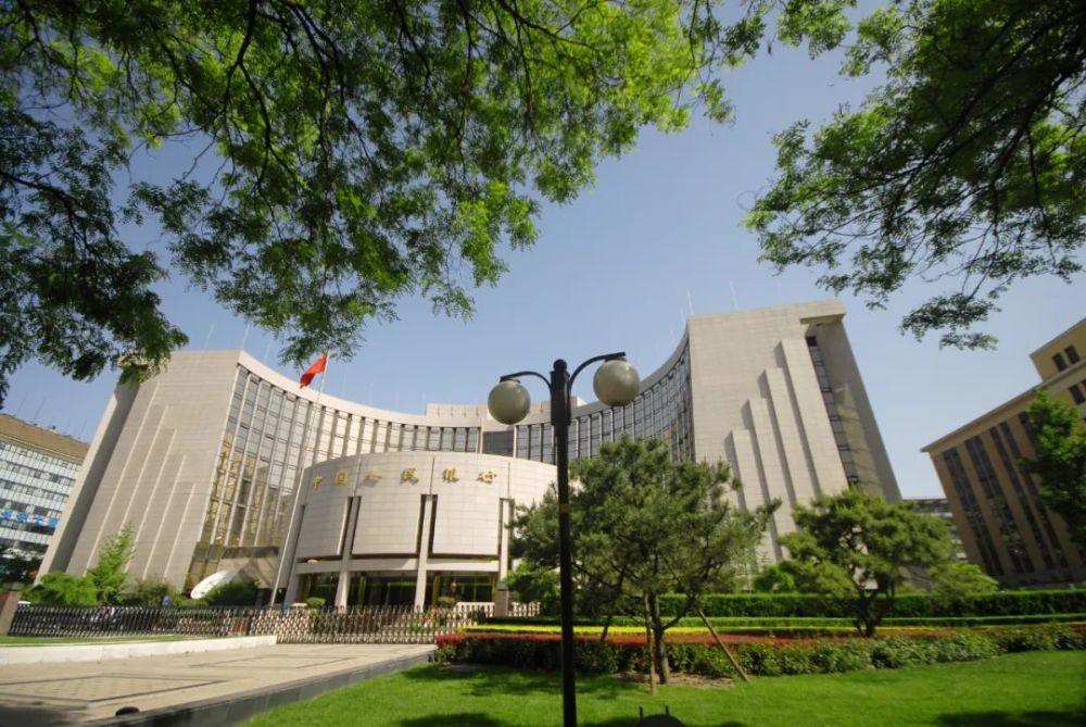 四天两度放风资管新规延期央行怎么说