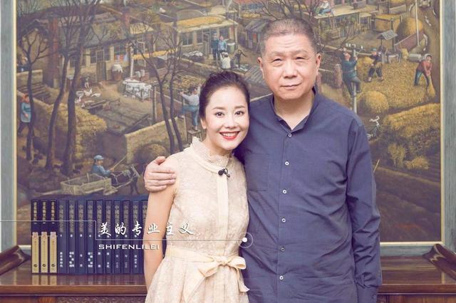 马未都|马未都逛古玩店，低价捡漏一件康熙官窑，心中窃喜感叹老板不识货