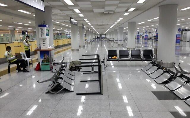 罗曼·特罗菲莫夫|爱沙尼亚一旅客遭遇防疫措施，被困菲律宾机场110天