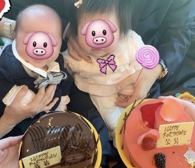 何猷君|何猷君儿子正脸首曝光！鼻梁高挺五官立体太像爷爷赌王，被抱怀中模样乖巧