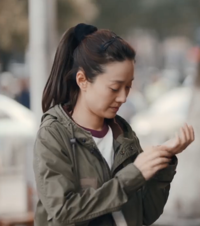 马伊琍|有种“整容”叫马伊琍留长发，马尾造型公开，网友：差点认成姚笛