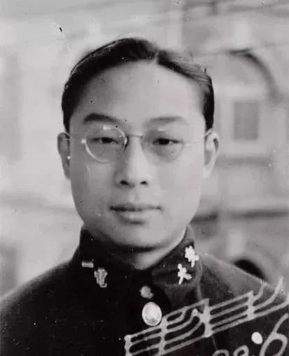 翁万戈|好一个百岁老头翁万戈，国家买不给，却无偿把138件文物捐给美国