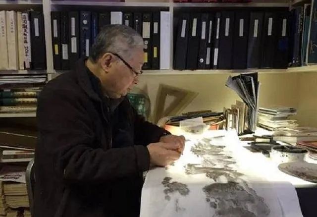 翁万戈|好一个百岁老头翁万戈，国家买不给，却无偿把138件文物捐给美国