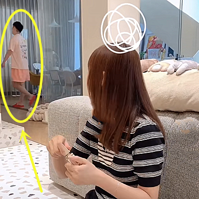 张子萱|张子萱拍开箱视频，陈赫却罕见露面，两人的互动逗笑粉丝