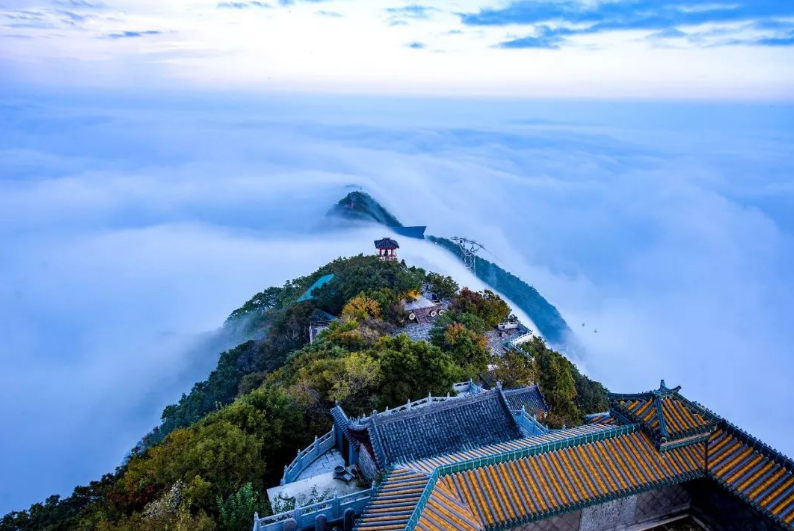 李白|粉丝追寻自己3000公里，见面后李白给他3大福利，小粉丝赚大发了