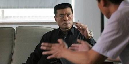 2010年5月,他在大型电视剧《利剑无锋》中他饰演常旭.