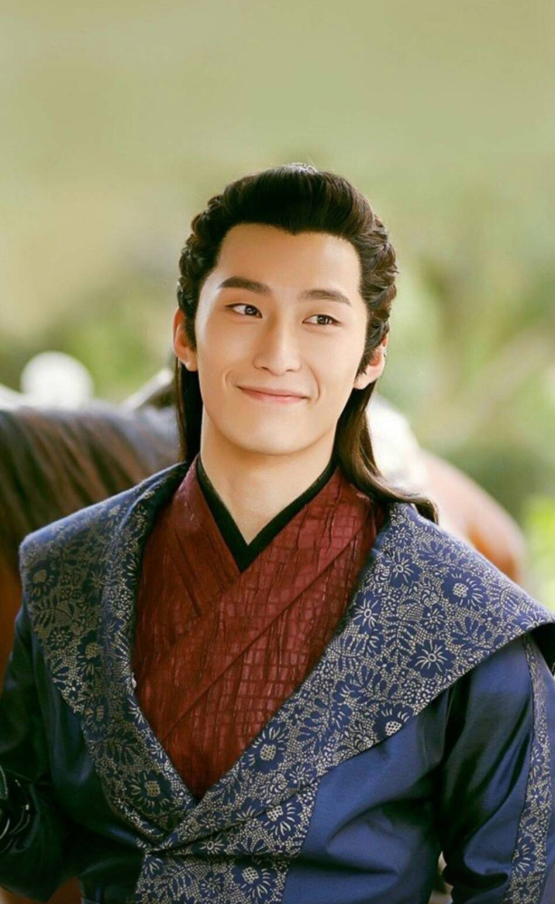 何超莲|从程晓玥到何超莲，窦骁凭什么吸引豪门富家女？《楚乔传》暴露一切