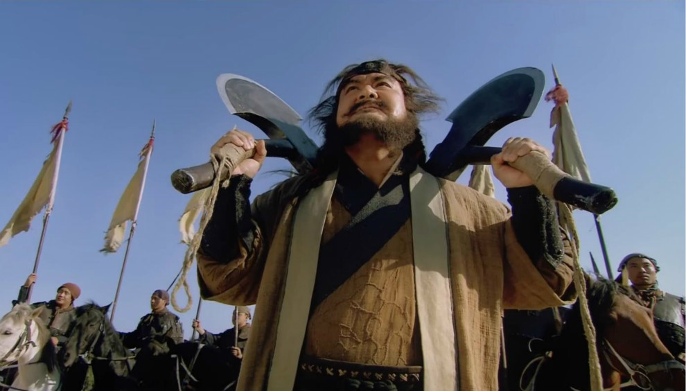 栾廷玉|栾廷玉复仇之战：他能打败关胜等十员梁山大将，为何打不赢武松？